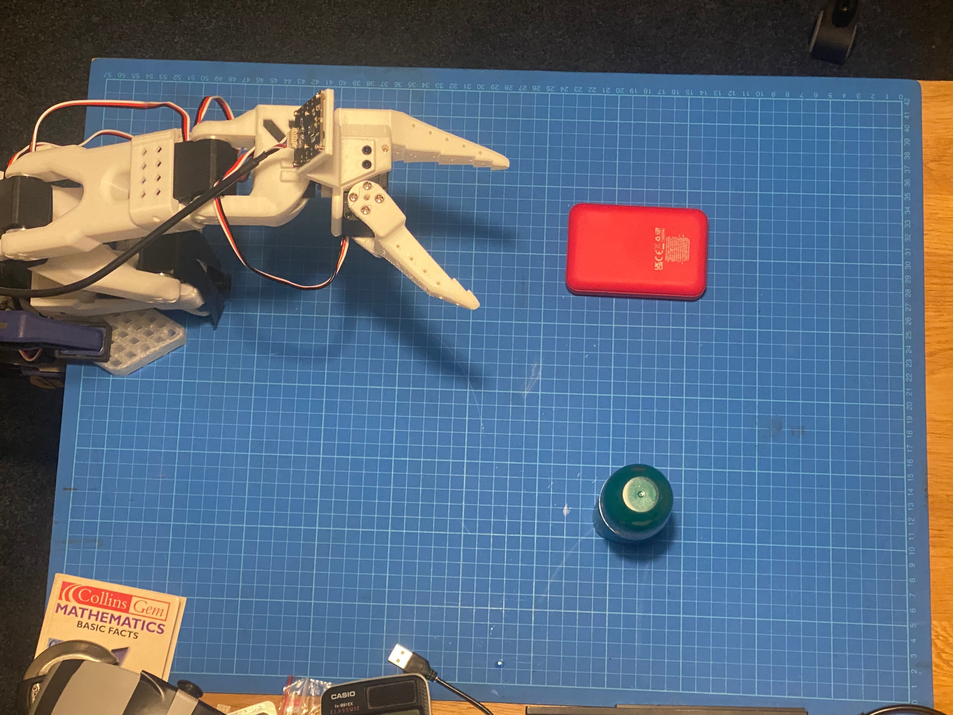 LeRobot workspace birds-eye